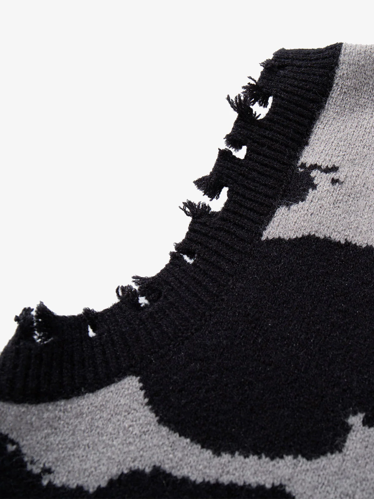 High Street Dark Skull Frayed-edge V-neck Sweater Vest - Image 10