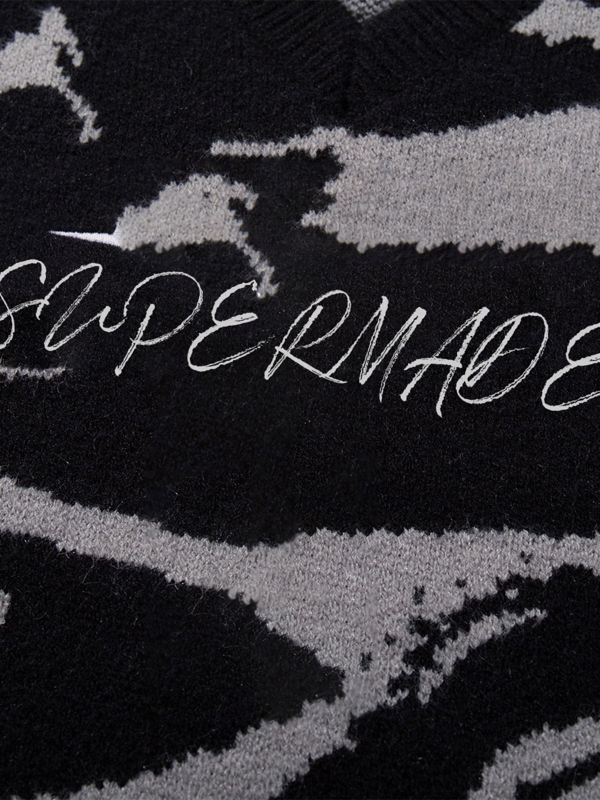 High Street Dark Skull Frayed-edge V-neck Sweater Vest - Image 9