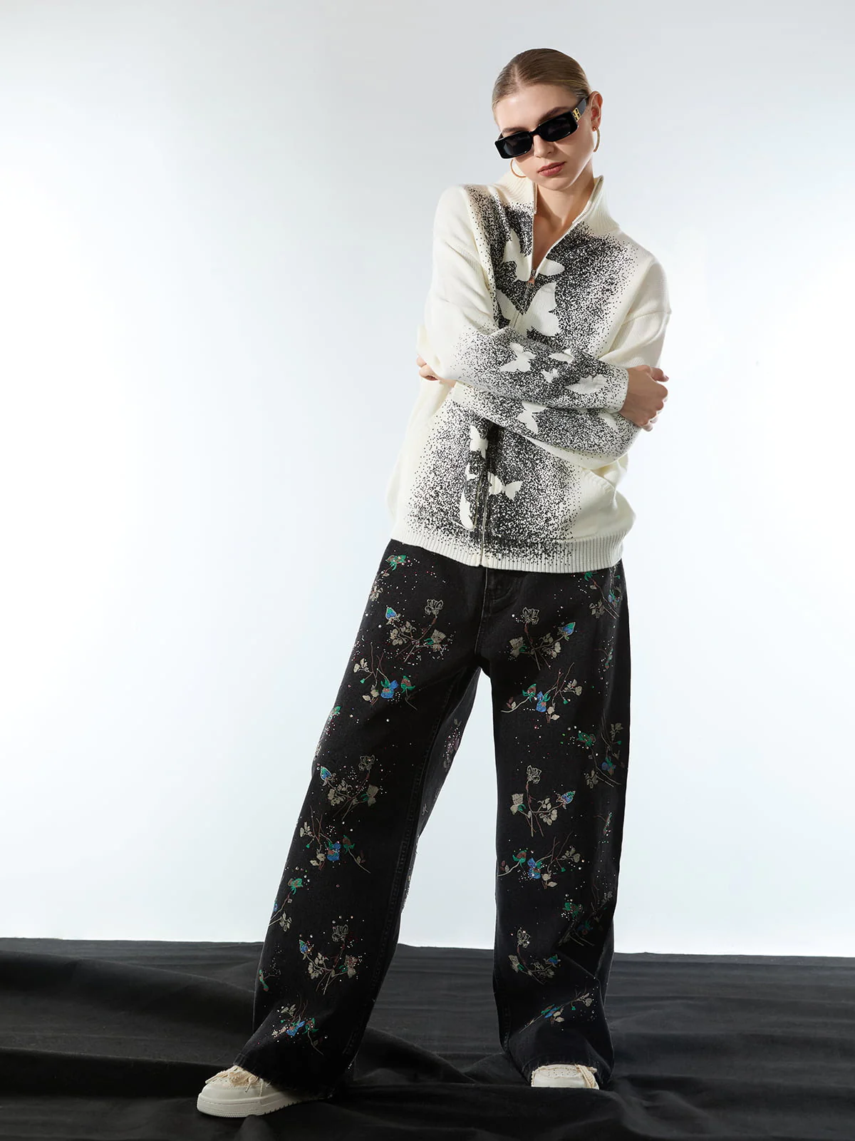 Street Dark Phantom Butterfly Stand-Collar Knit Cardigan Sweater - Image 5