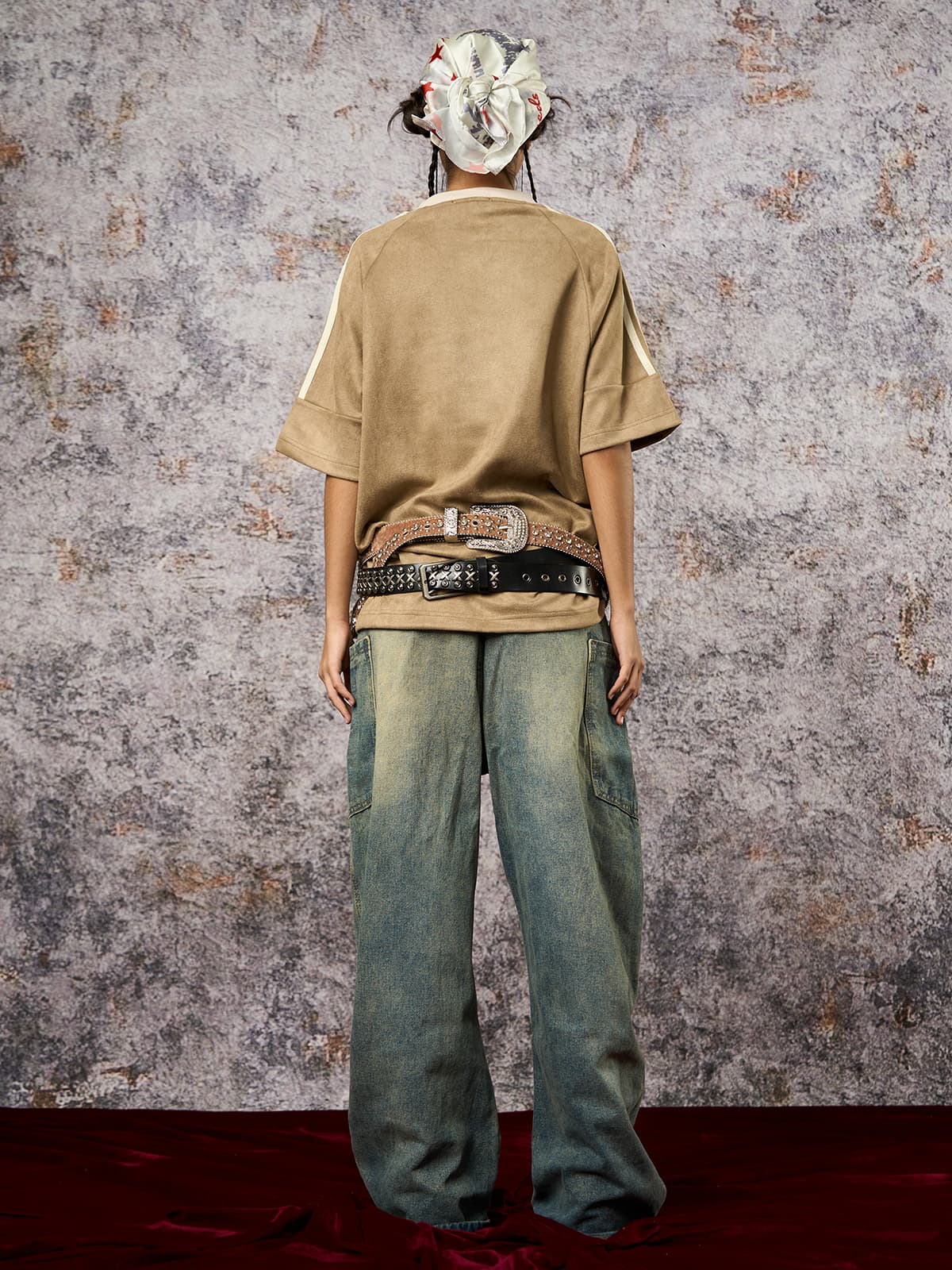 Suede Contrast Color Spliced Letter Embroidery Oversize T-shirt - 2462 - Image 16